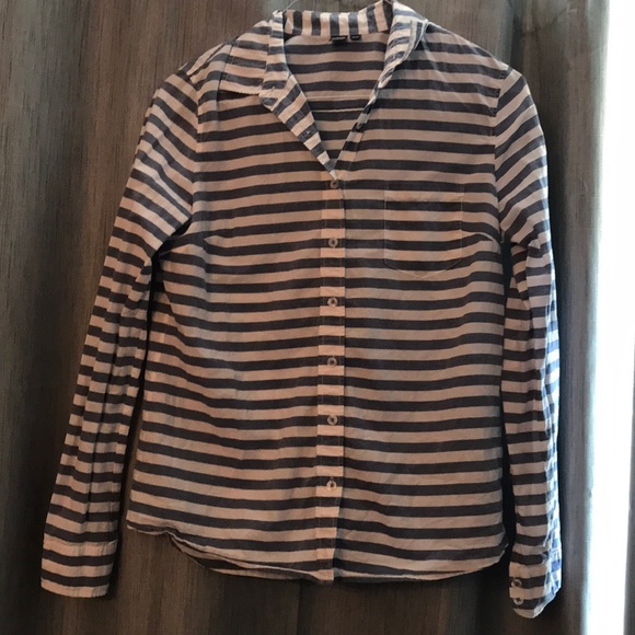 Blue and white button down shirt - Picture 2 of 4